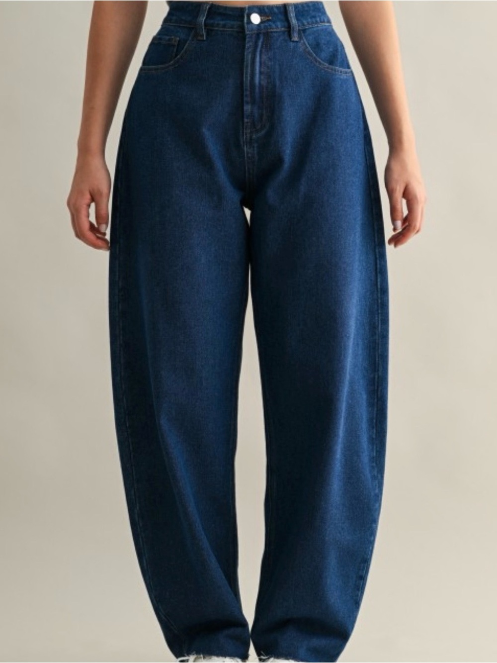 High-Rise Relaxed Fit Women’s Jeans - Dark Blue barrels